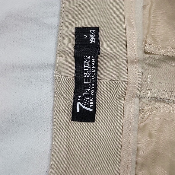 7th avenue NY & Co. cream colored shorts sz 8 - Picture 2 of 8